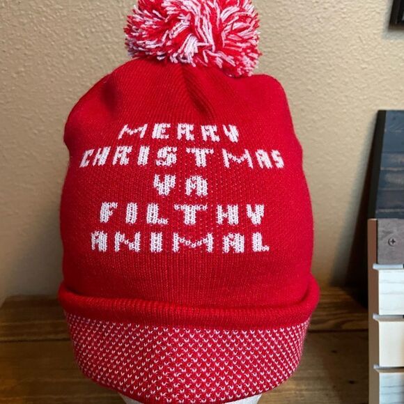 Home Alone Merry Christmas Ya Filthy Animal Adult Knit Pom Hat - Picture 9 of 11